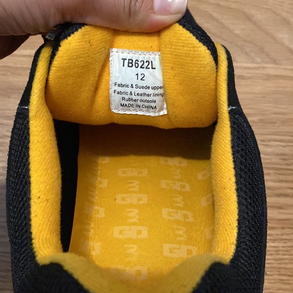 Gravity Defyer by AIW; size 12 ( black & orange) - Picture 4 of 4